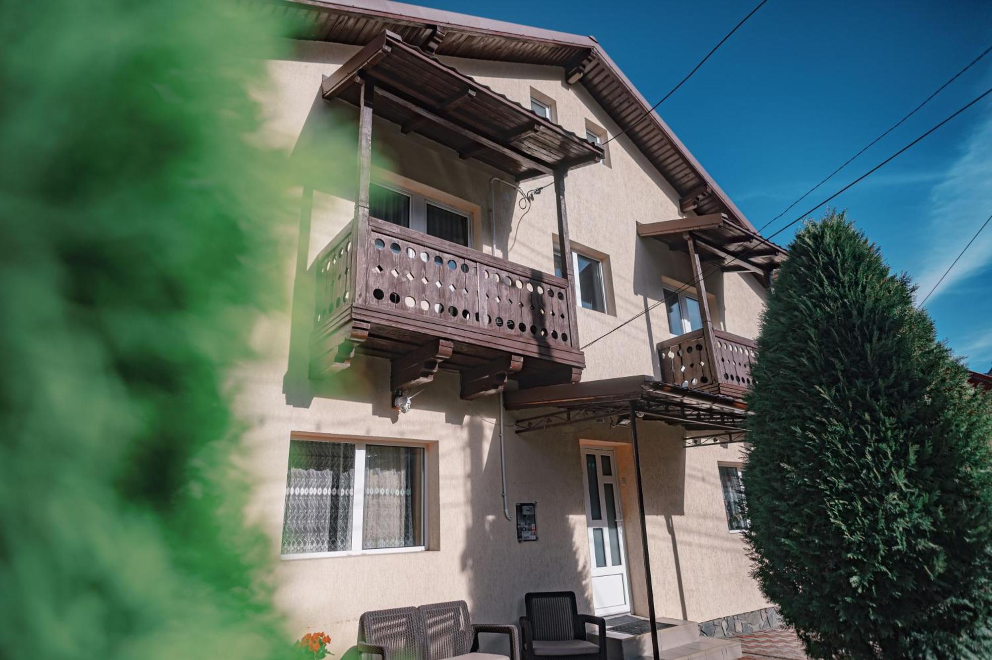 Hotel Alpine Bliss Sinaia Esterno foto