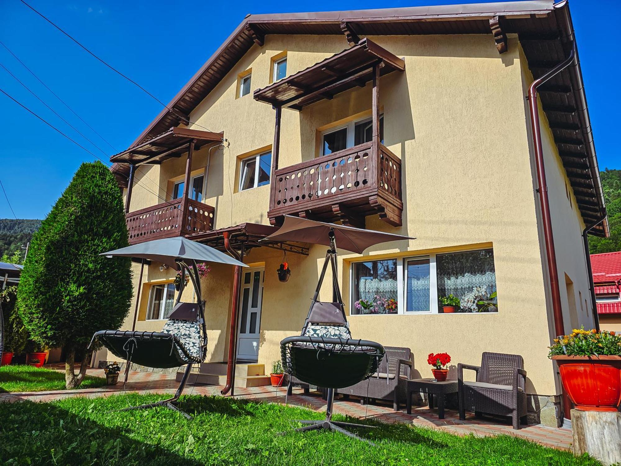 Hotel Alpine Bliss Sinaia Esterno foto