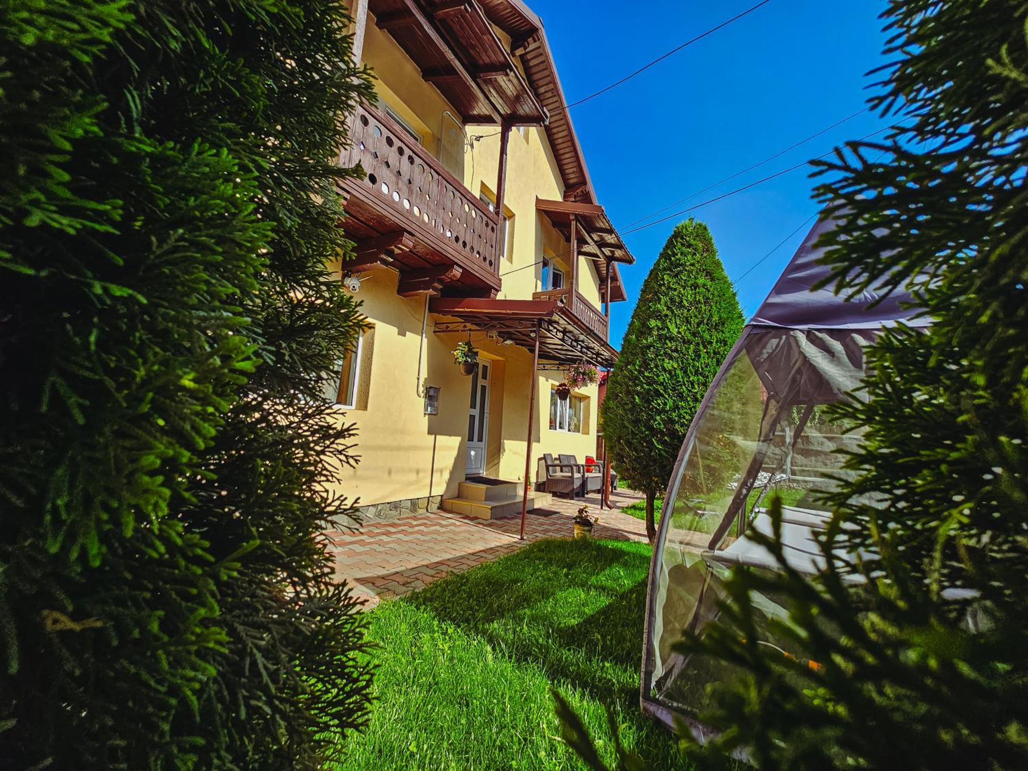 Hotel Alpine Bliss Sinaia Esterno foto