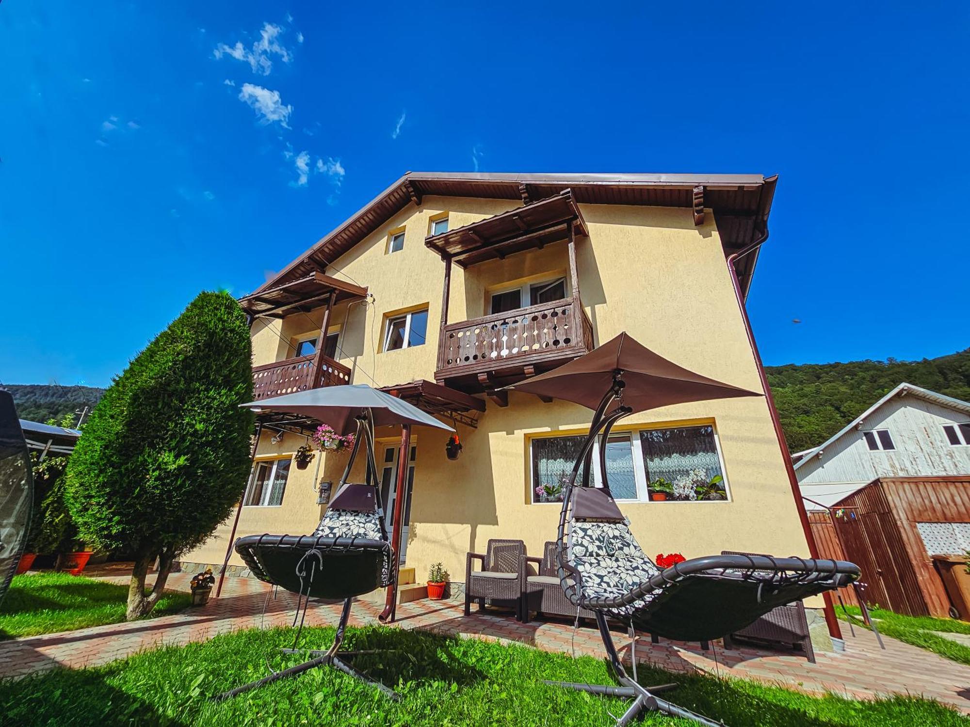 Hotel Alpine Bliss Sinaia Esterno foto